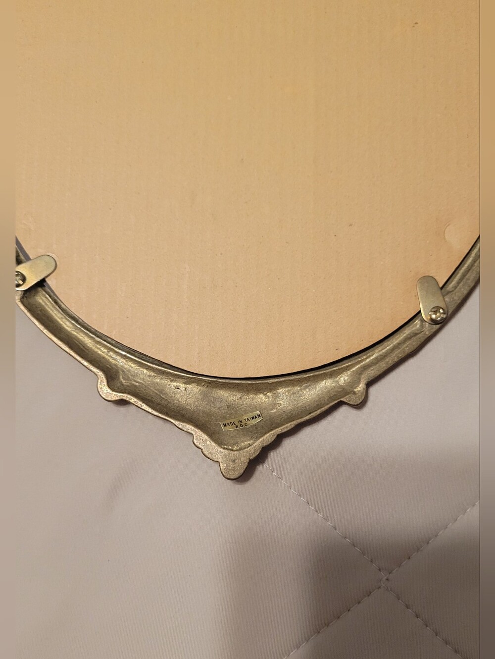 Vintage 1970s Solid Brass. Ornate Unicorn Oval Wall Mirror Hollywood Regency - Picture 3 of 4